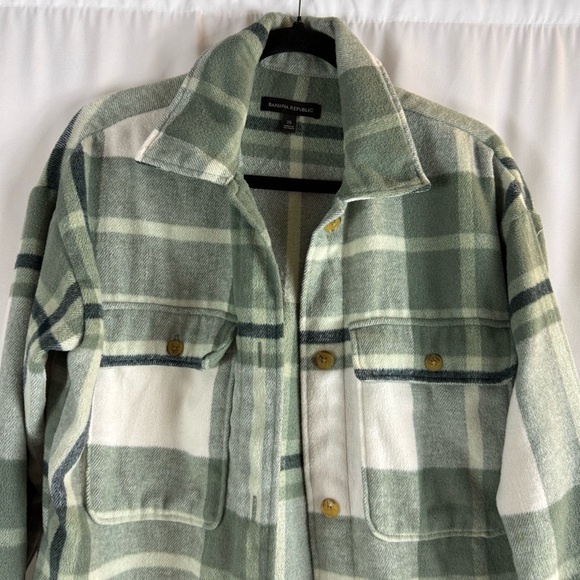 Banana Republic Women's Plaid Flannel Shirt Jacket, Black/Green/Brow - Picture 4 of 15